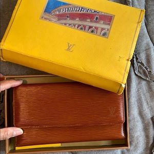 Vintage eppi leather France